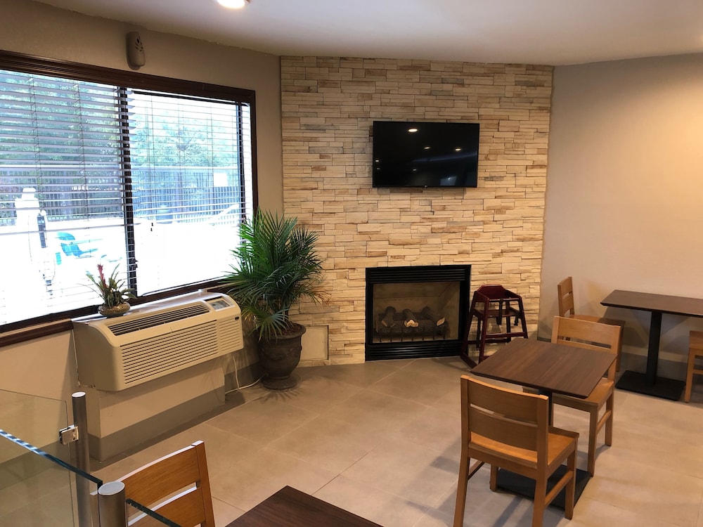 Country Inn & Suites by Radisson Greenville NC - photo 29