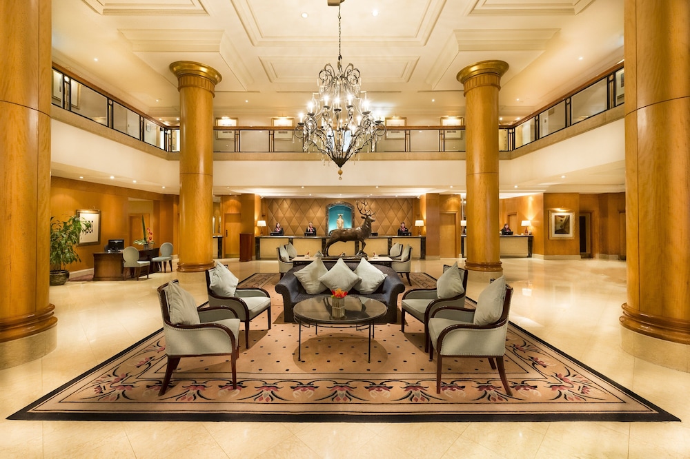 Millennium Hotel and Conference Centre Gloucester London — 4-Star Luxury Hotel in London, United Kingdom