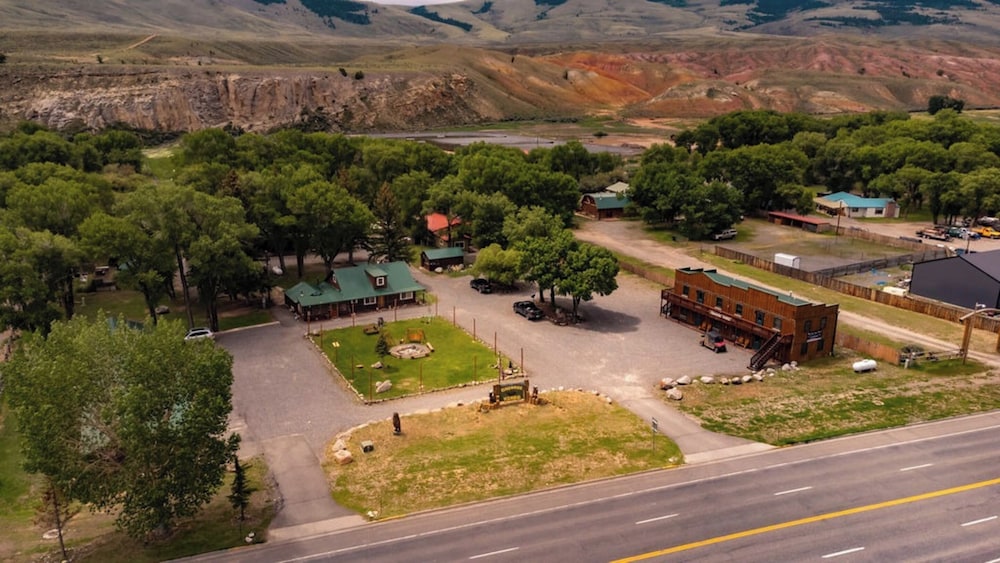 Chinook Winds Motel - photo 172