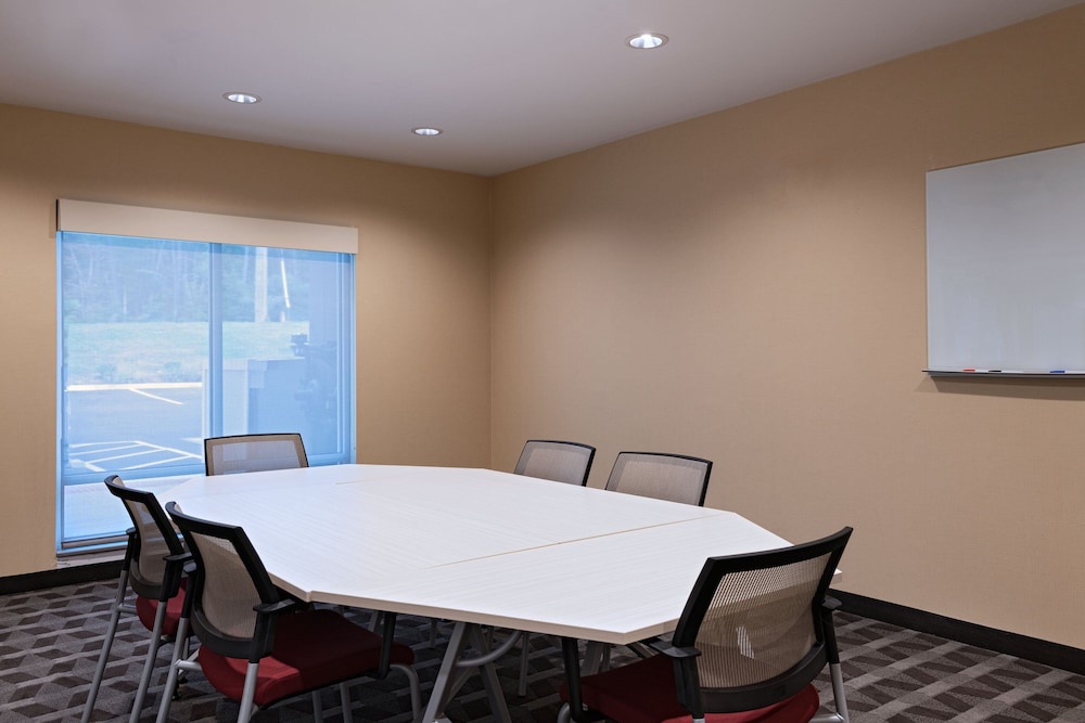 TownePlace Suites by Marriott Edgewood Aberdeen - photo 22