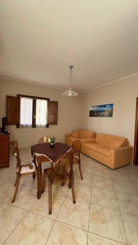 Tra monti e Mare - carbon neutral hotel in Custonaci