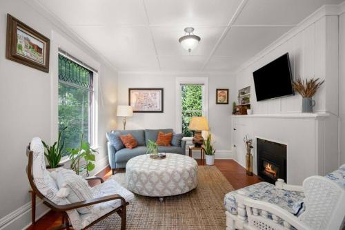 2br 1ba Small Town Feel Pets Allowed — Spokane
