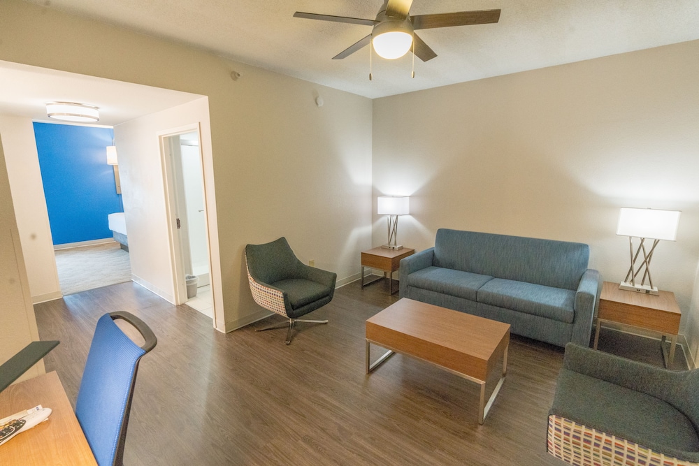 Holiday Inn Express & Suites Nashville Brentwood I 65 by IHG - photo 4