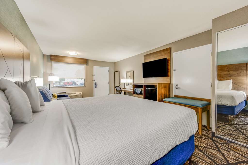 Best Western Huntsville Inn & Suites - photo 18