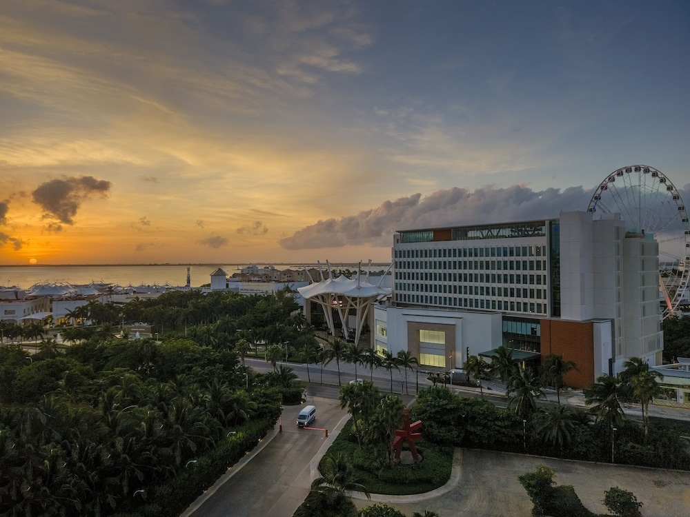 Park Royal Beach Cancun All Inclusive