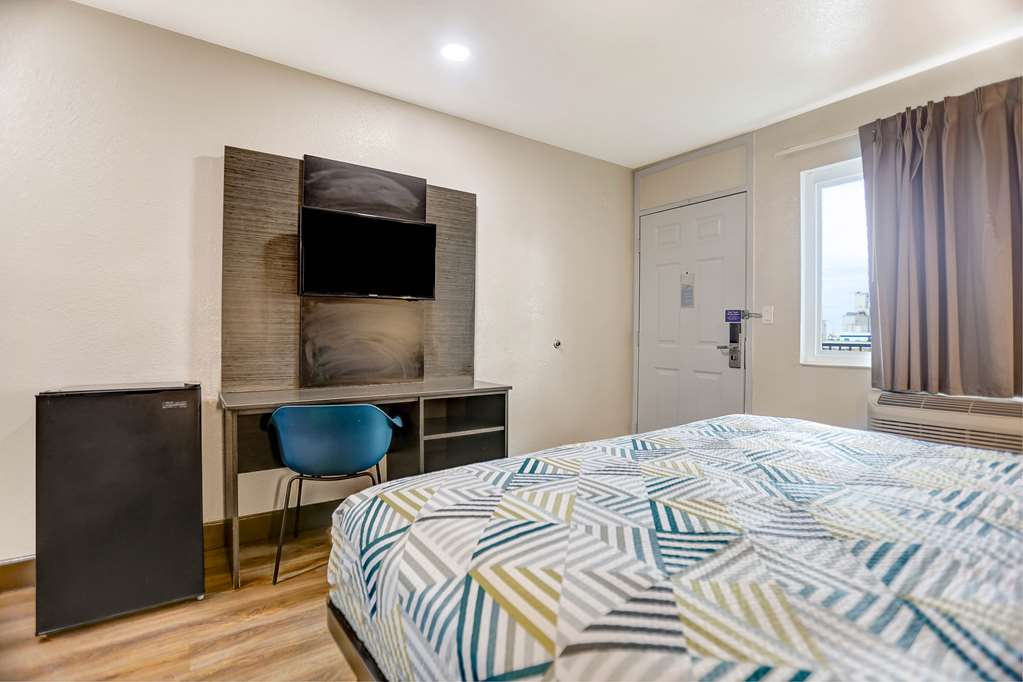 Motel6 San Bernardino CA South - photo 14