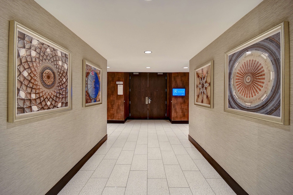 Hilton Garden Inn Kalamazoo - photo 40
