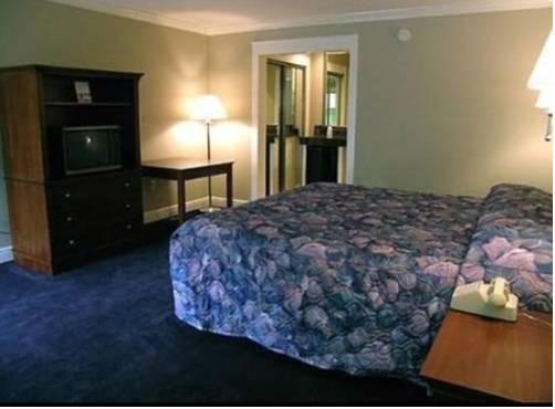 Barons Inn - photo 10
