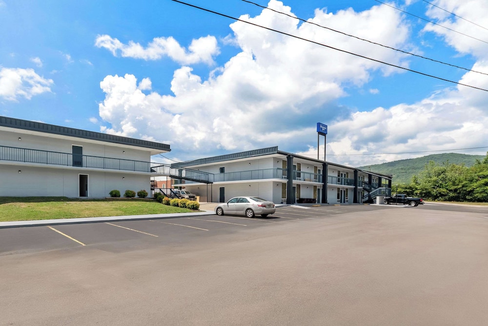 Americas Best Value Inn And Suites Dalton - photo 31