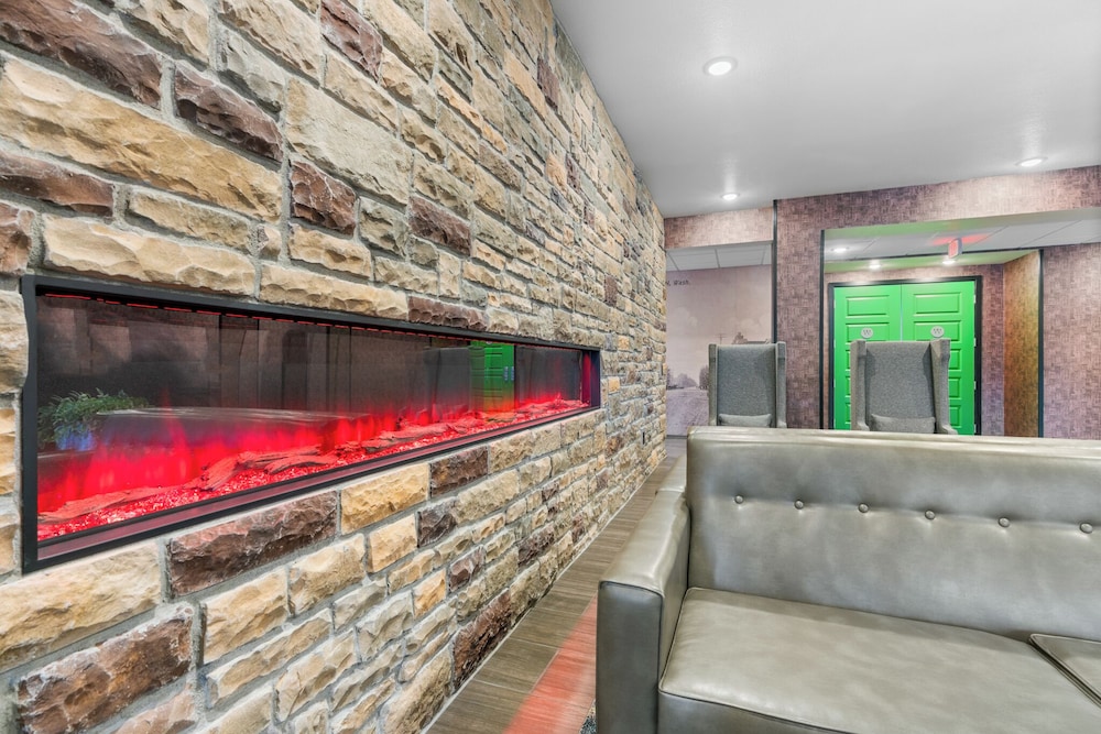 Cobblestone Hotel & Suites Lynden - photo 10