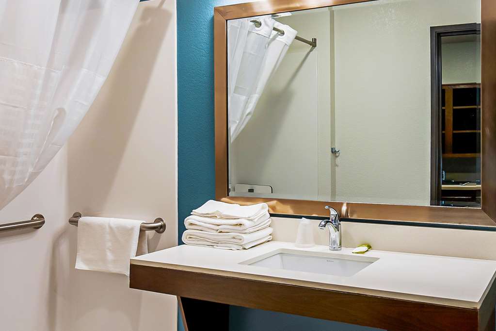 WoodSpring Suites Reno Sparks - photo 35