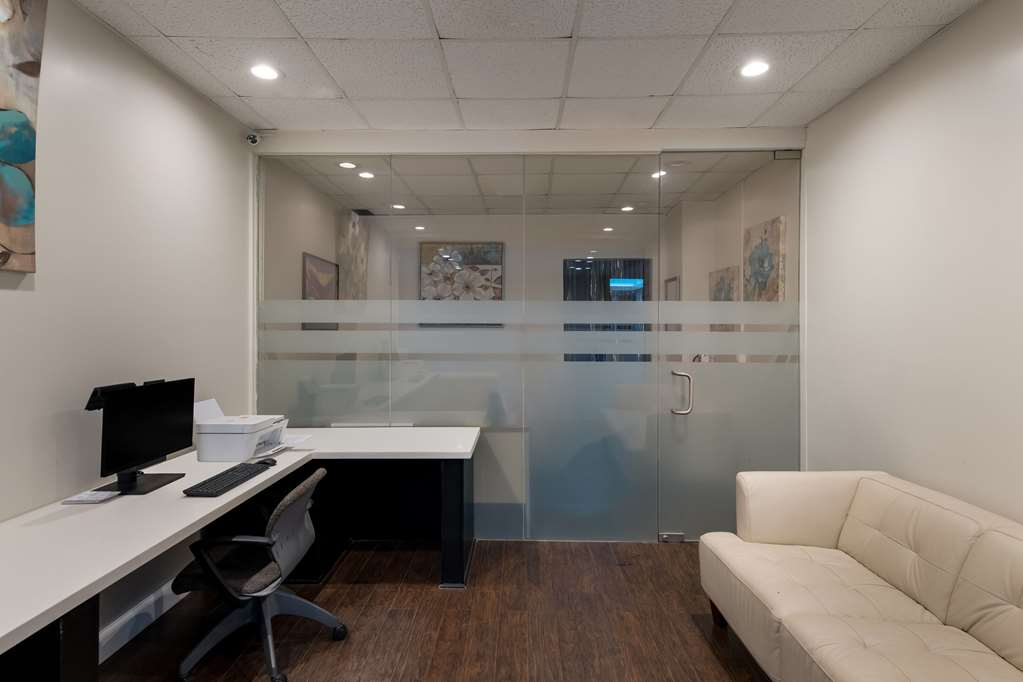 Suburban Studios San Angelo near Convention Center - photo 29