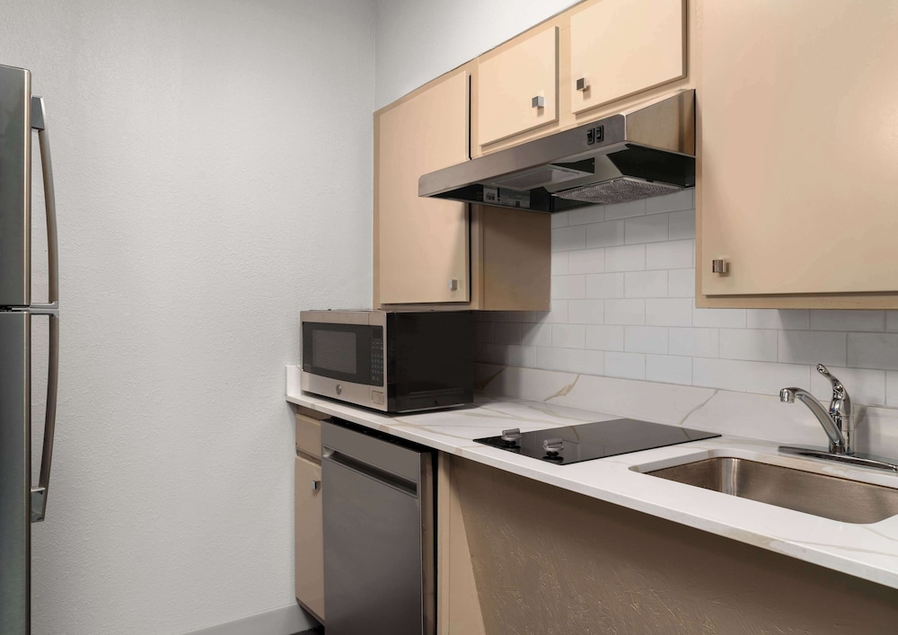Homewood Suites by Hilton Richmond Airport - photo 17