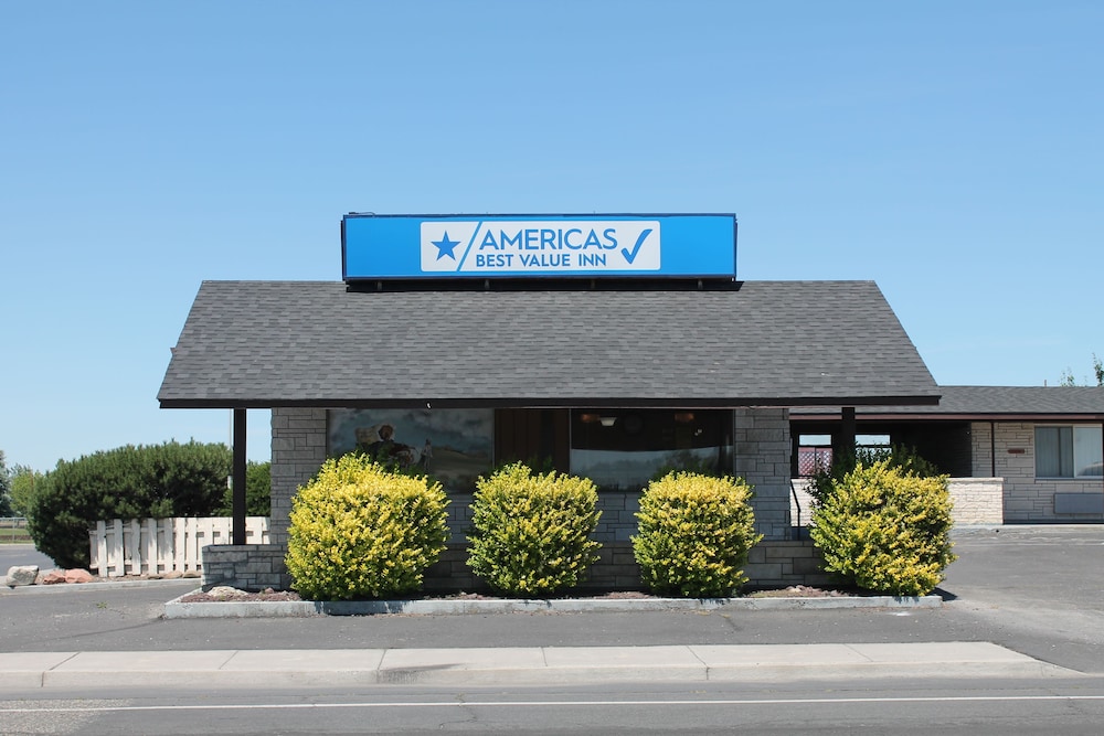 Americas Best Value Inn Boardman - photo 18