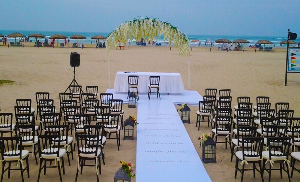 Outdoor Banquet Area