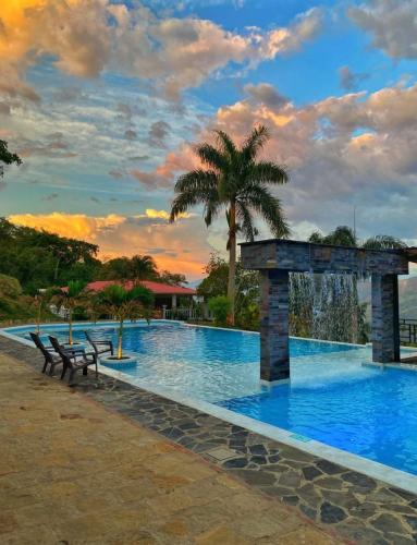 Finca Campestre Colibrí - carbon neutral hotel in Quebradanegra