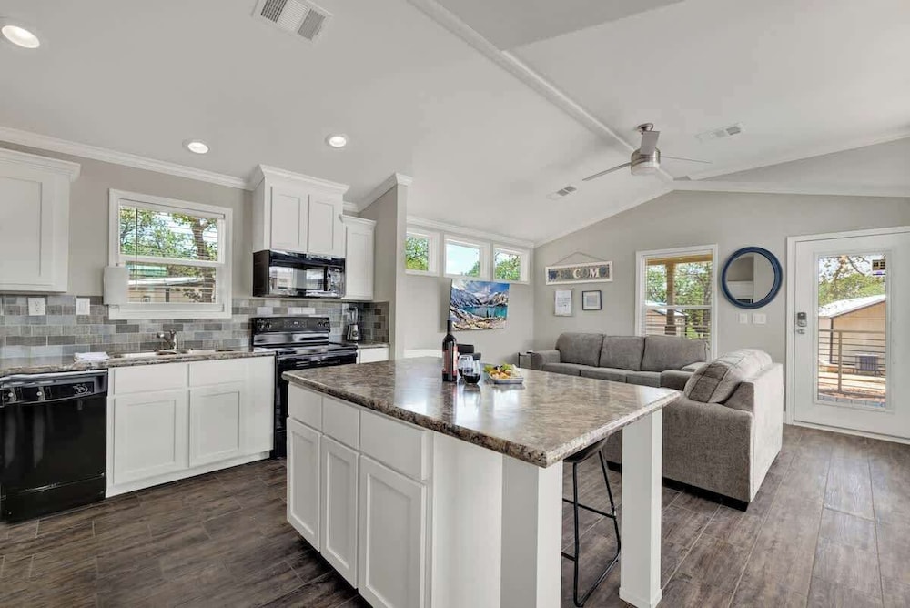 Resort at Fredericksburg Unit 29 - photo 9