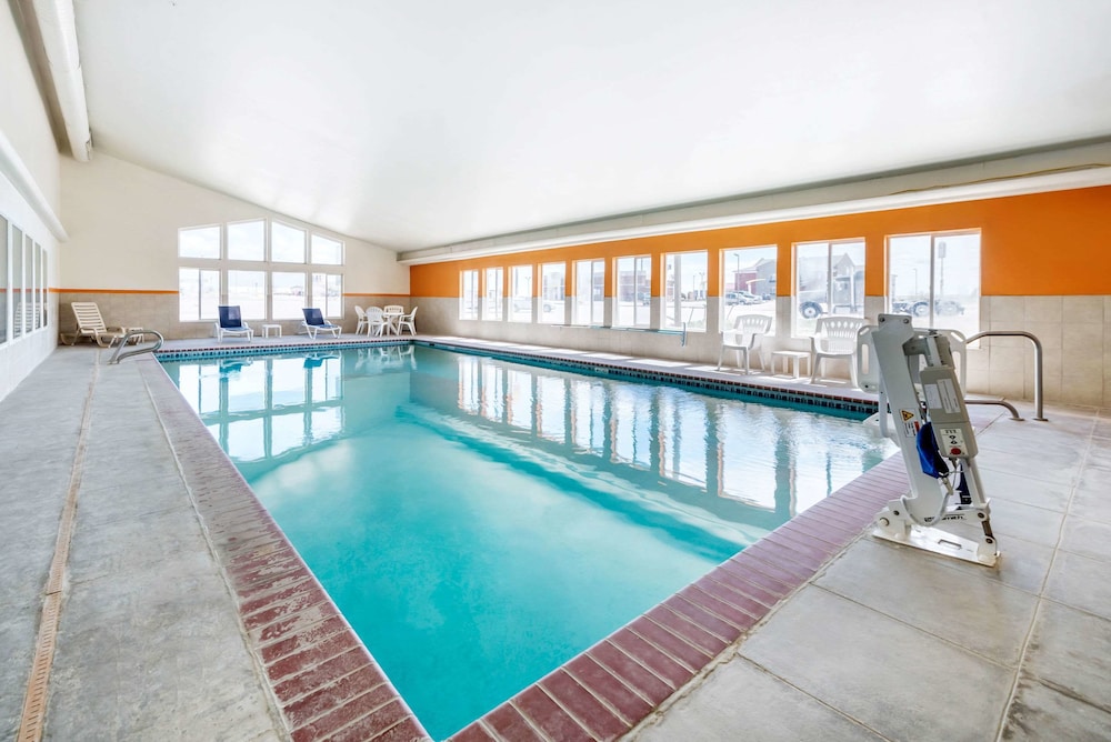 Quality Inn & Suites Limon - photo 35
