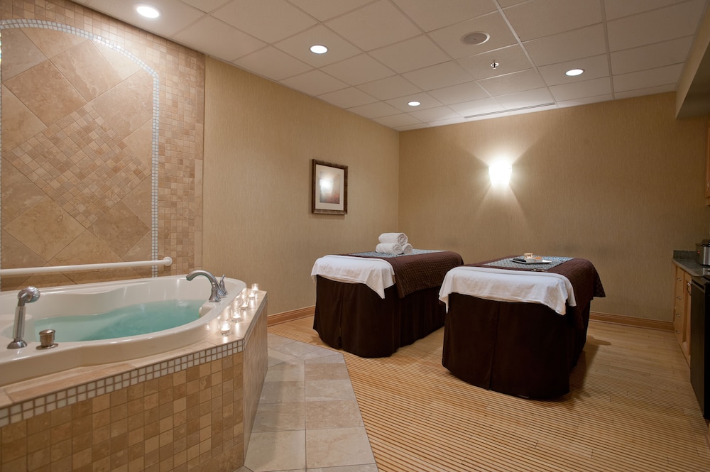 Embassy Suites by Hilton Charlotte Concord Golf Resort & Spa - photo 63