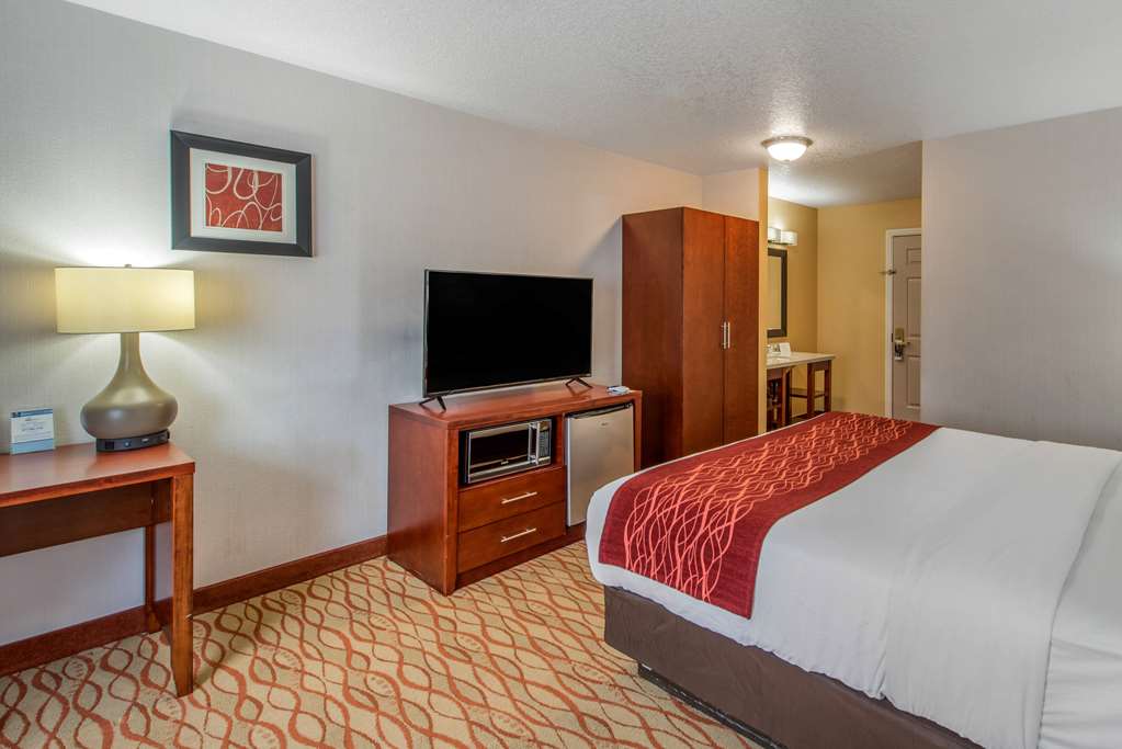 Comfort Inn Mount Shasta Area - photo 15