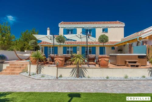 Mek in Pridraga, Croatia