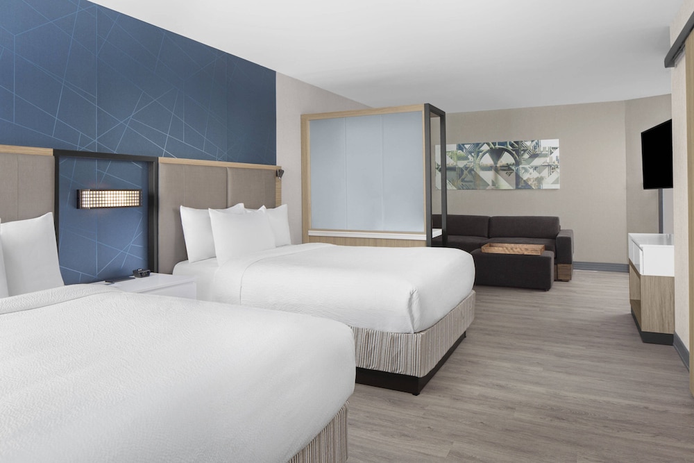 SpringHill Suites by Marriott East Rutherford Meadowlands Carlstadt - photo 8