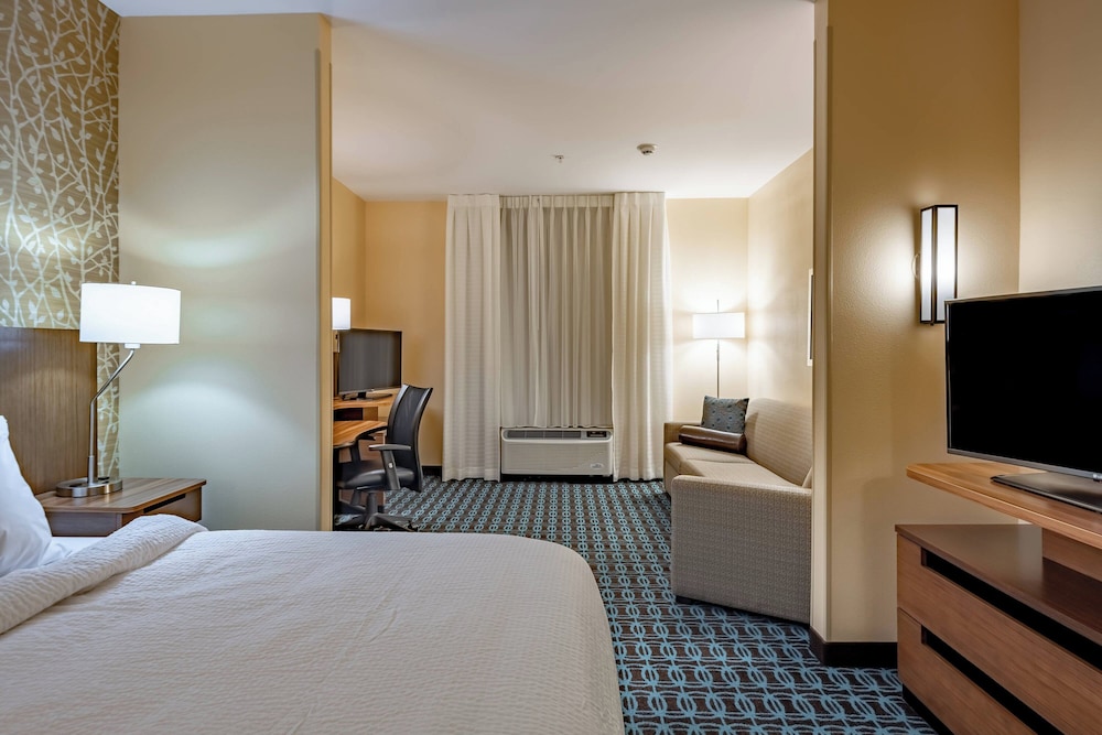 Fairfield Inn & Suites by Marriott Terrell - photo 9