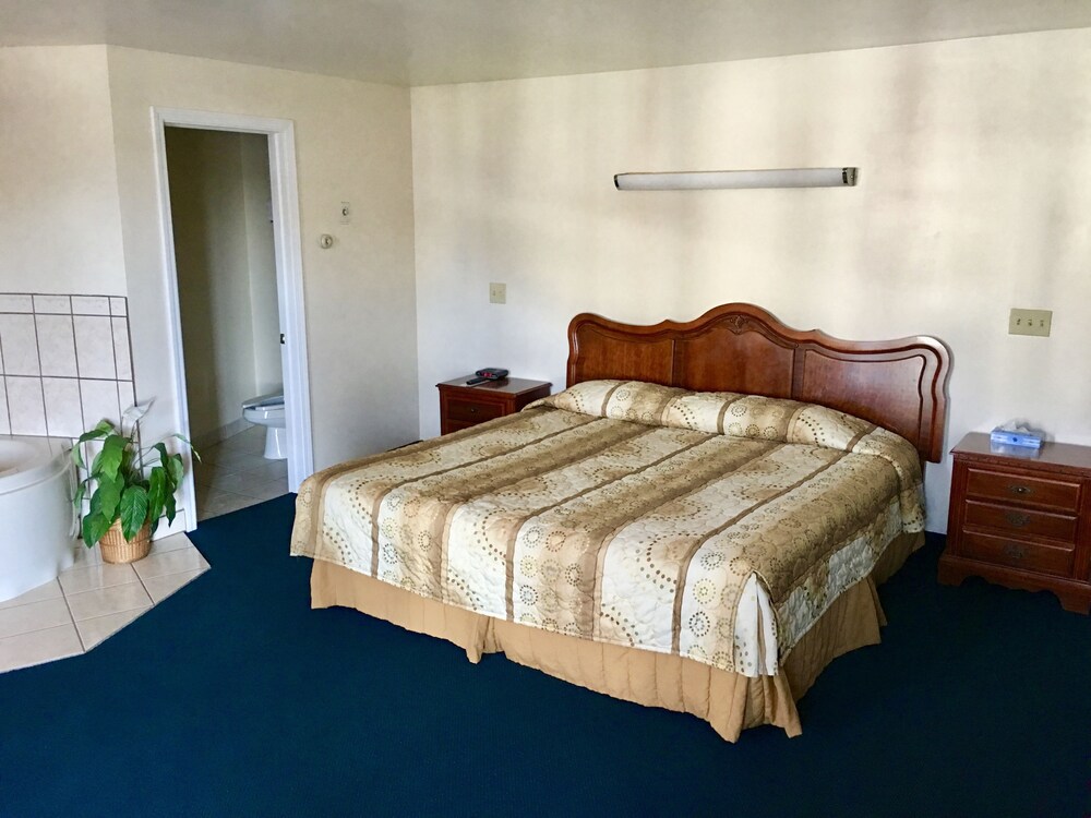 Thumb Heritage Inn - photo 10