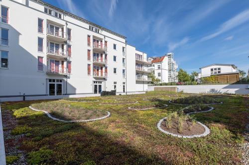 strandnahe FeWo mit Meerblick und Dachterrasse Residenz Bel Vital Wohnung 51 — 4-Star Luxury Hotel in Ostseebad Binz, Germany
