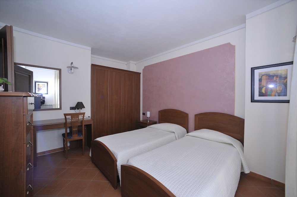 Il Borgovecchio Hotel Ristorante — Montegrosso