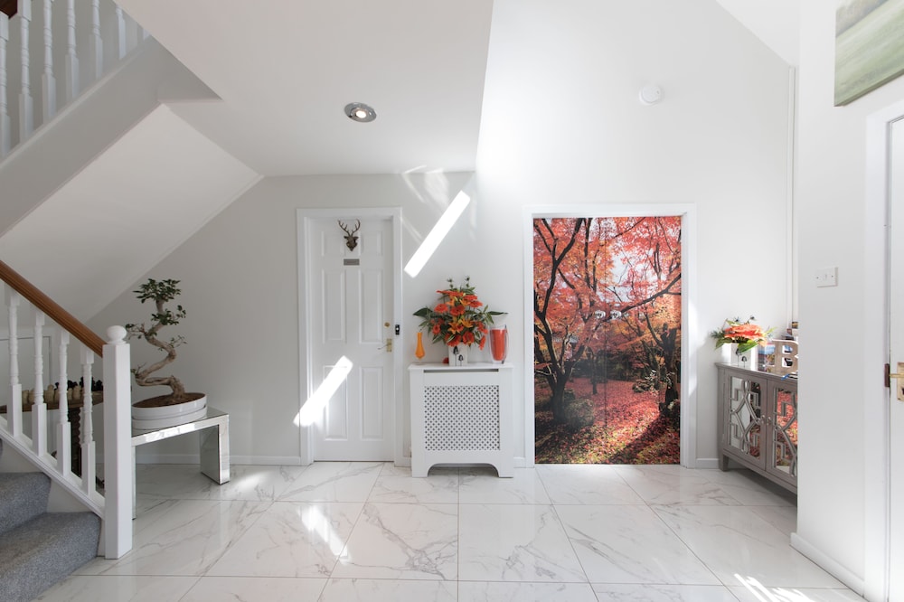 Justb — 4-Star Luxury Hotel in Edinburgh, United Kingdom