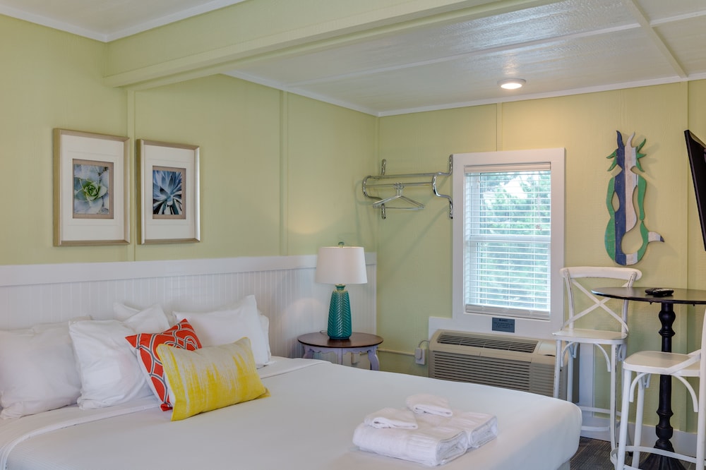 See Sea Motel - photo 15