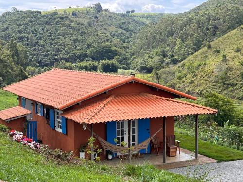 Casinha Em Membeca — Paraiba Do Sul