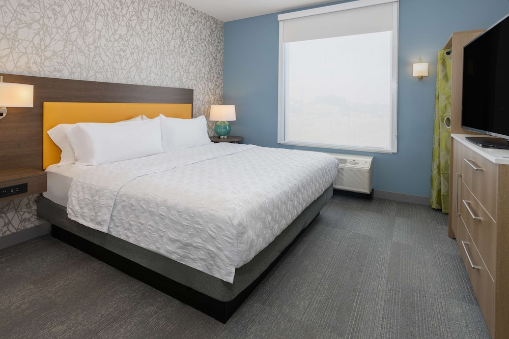Tru by Hilton Pensacola Airport Medical Center - photo 12