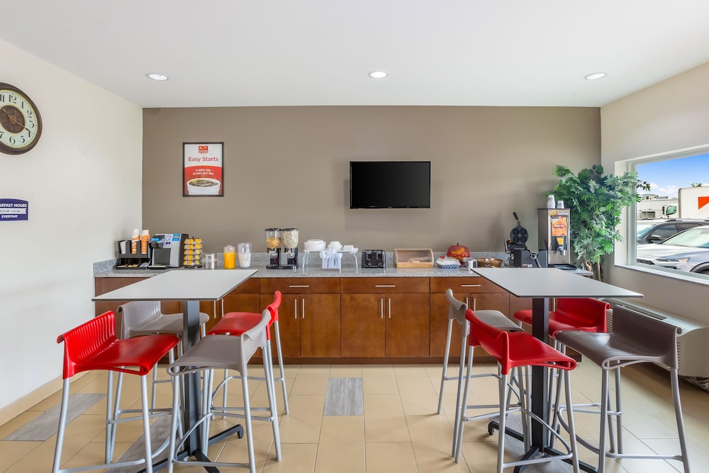 Econo Lodge Baton Rouge University Area - photo 20