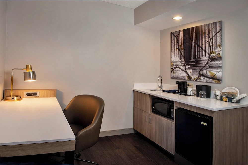 SpringHill Suites by Marriott Herndon Reston - photo 6