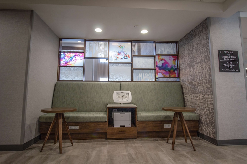 Hampton Inn & Suites North Attleboro - photo 6