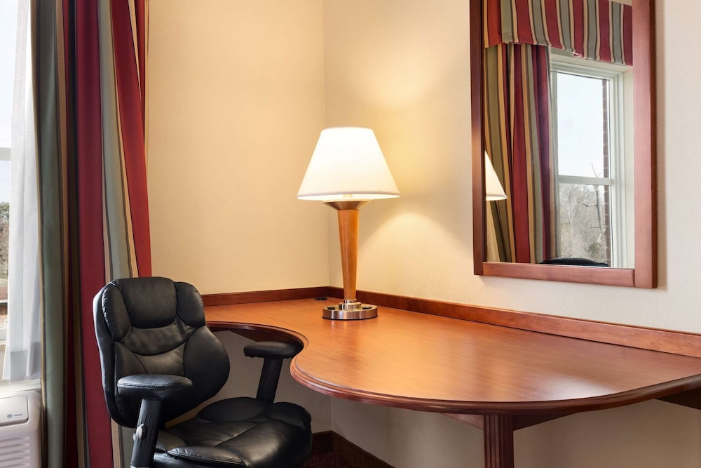 Hampton Inn & Suites Williamsburg Historic District - photo 17