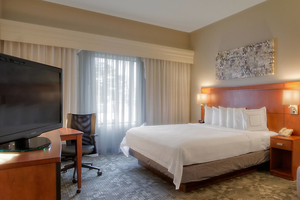 Courtyard by Marriott Memphis Germantown — hotel in Germantown