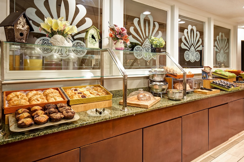 DoubleTree By Hilton Hotel Augusta - photo 41