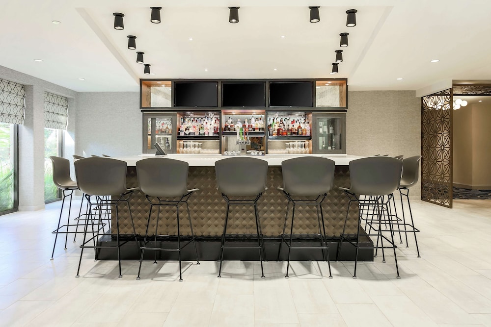 DoubleTree by Hilton Austin University Area - photo 28