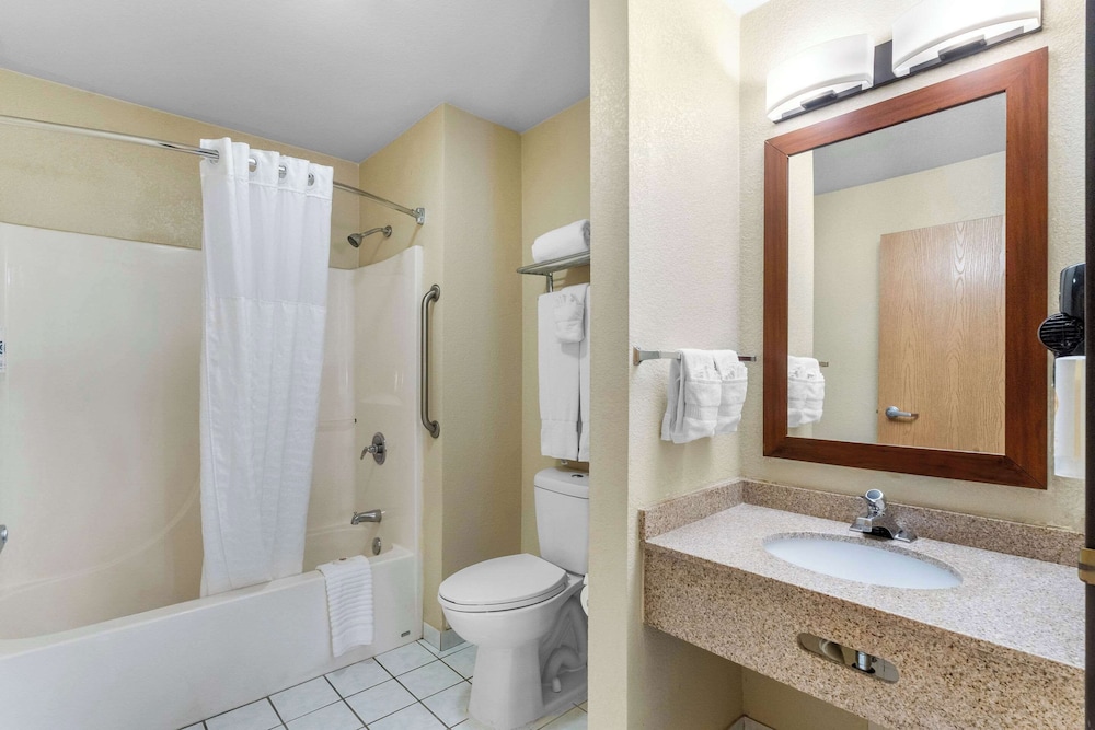 Comfort Inn & Suites Greeley - photo 6