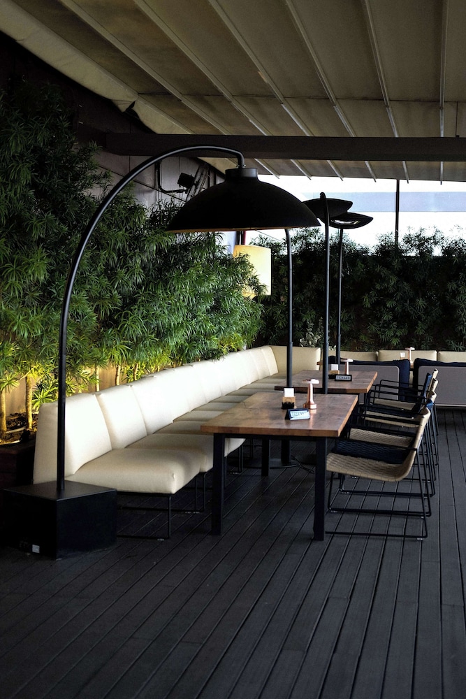 מזון ומשקאות