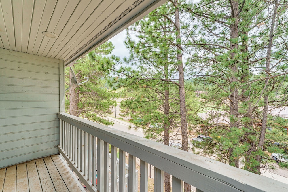 Half Mi to Angel Fire Resort: Townhome w Grill - photo 9