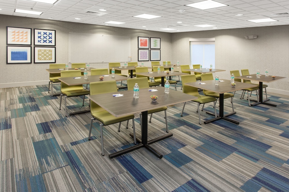Holiday Inn Express Hotel & Suites a Lake Zurich Barrington by IHG - photo 22