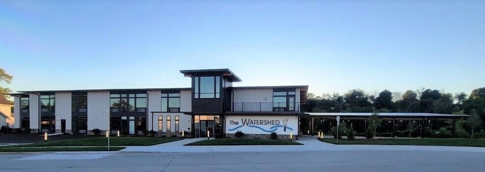 Watershed Hotel - carbon neutral hotel in Sheboygan