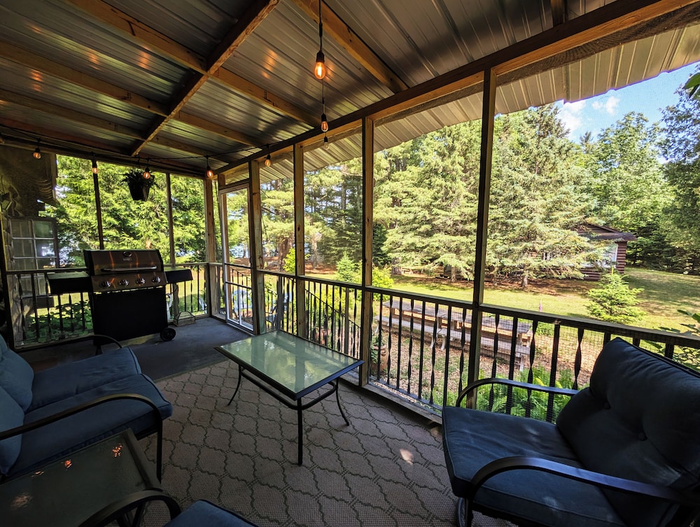 Coadys' Point of View Lake Resort - photo 197