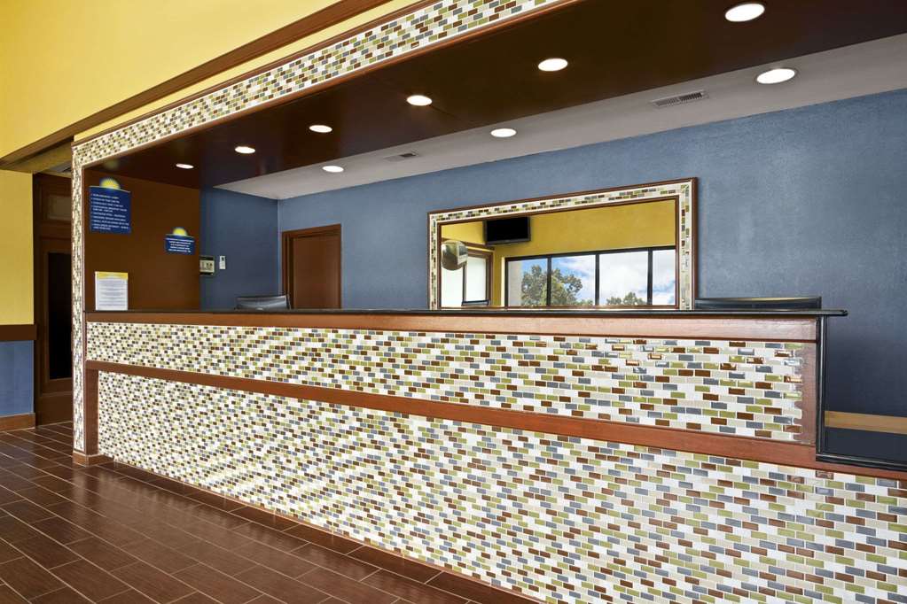 Days Inn by Wyndham Fayetteville South I 95 Exit 49 - photo 2