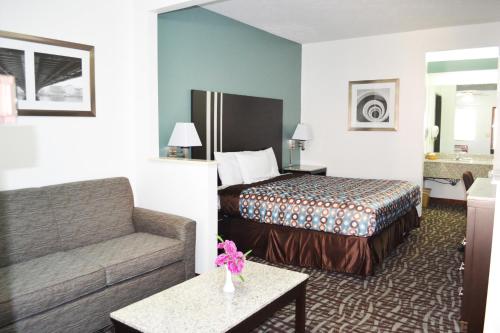 Relax Inn Motel & Suites - featured photo