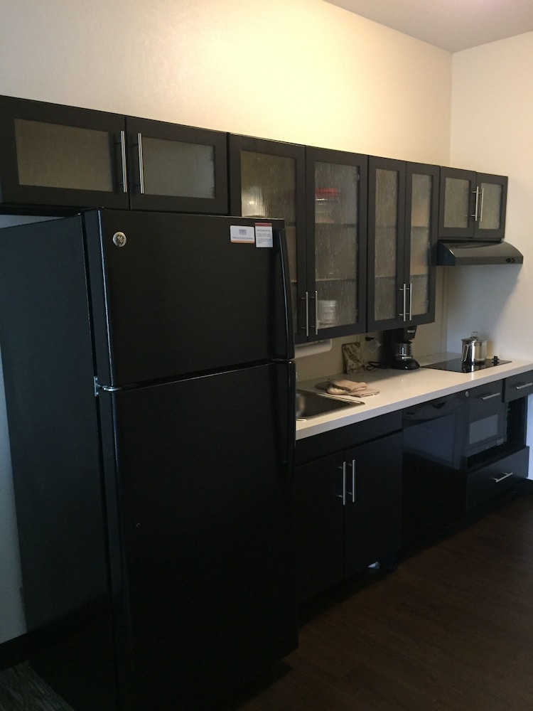 Candlewood Suites St. Clairsville by IHG - photo 33
